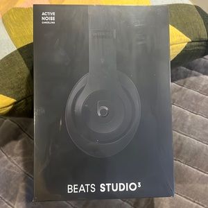 Beats Studio 3 (SOLD)
